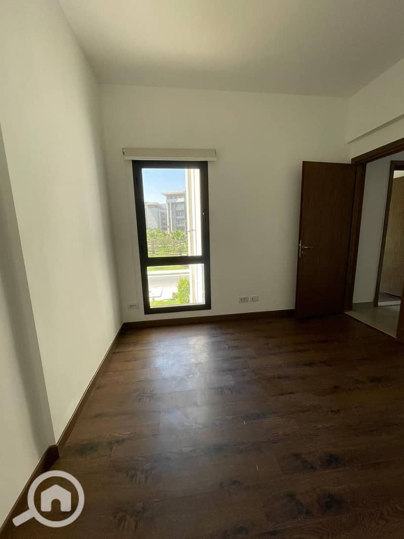 11 876ee1db-b8c5-4896-8ee1-ceb601e7899a. jpg