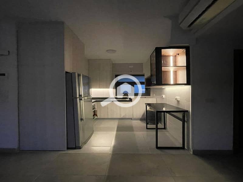 4 09a86888-fcd6-4676-9805-b83d40e59fa3. jpg