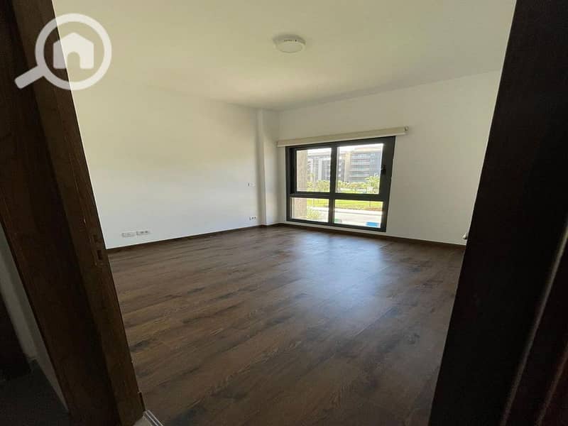 7 c6eb8f52-712c-4515-b094-a5c69d17bb9f. jpg