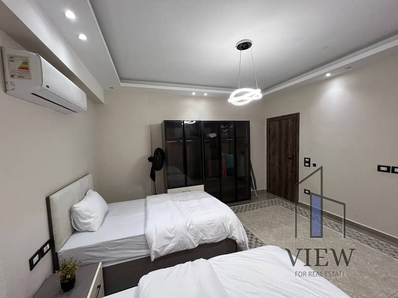 8 5e08a782-8849-4656-847a-202e807064f0. jpg