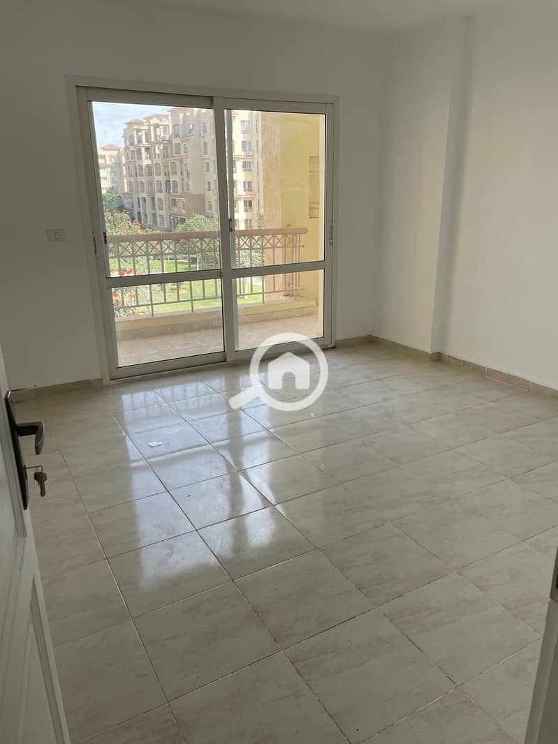 2 1e6bc13c-649e-4fa6-a3de-e1ee2b8c1b15. jpg