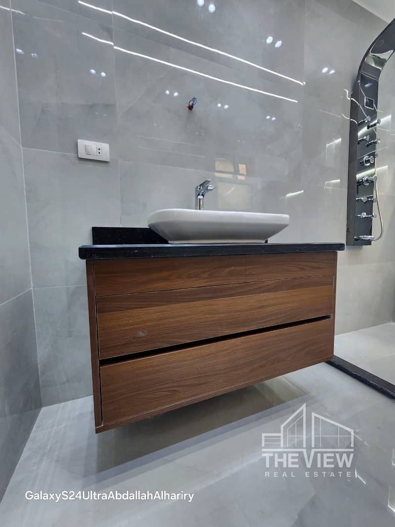 10 WhatsApp Image 2025-12-20 at 13.57. 03_58b87037. jpg