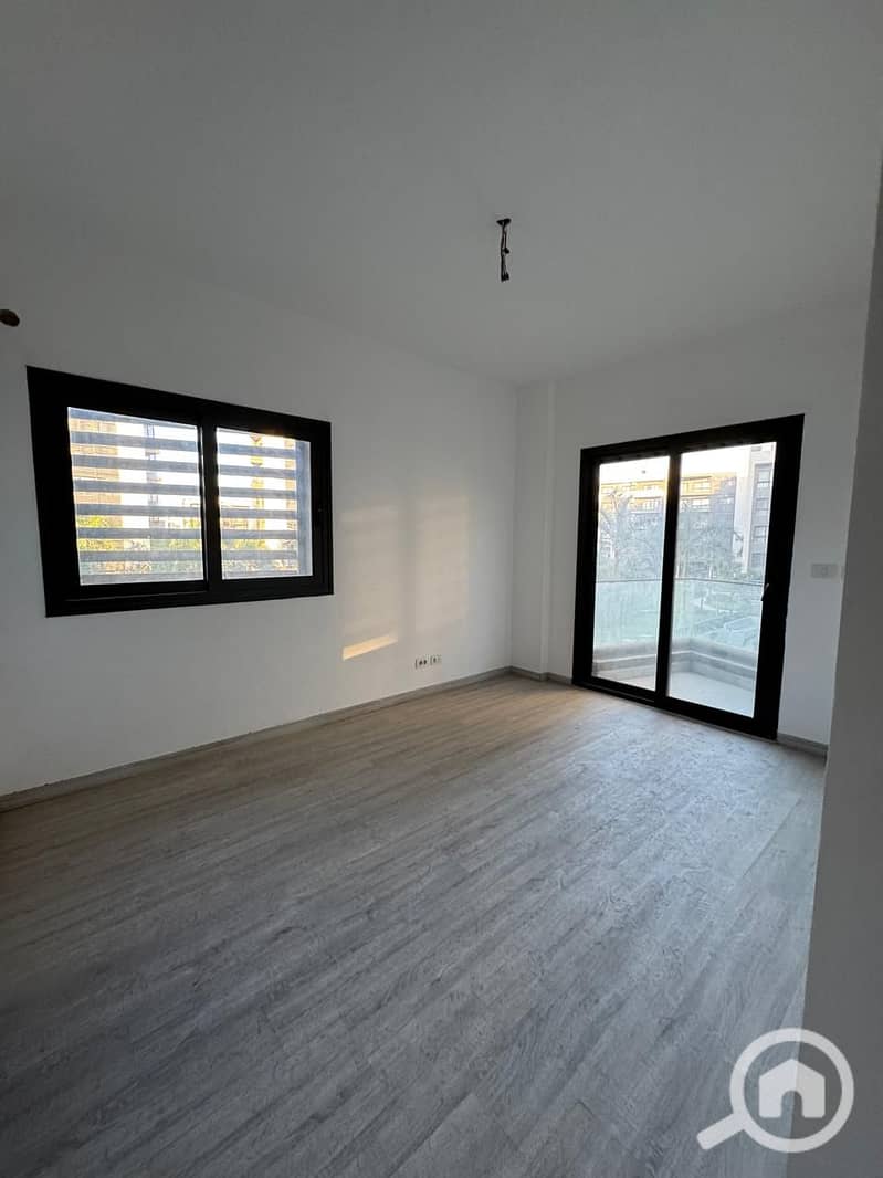 9 441c7873-78aa-46c7-bd02-77ab9e6a8b9e. jpg