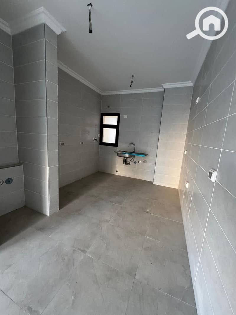 6 962ee61a-e8d9-494e-8333-e0a1c6aeb7af. jpg