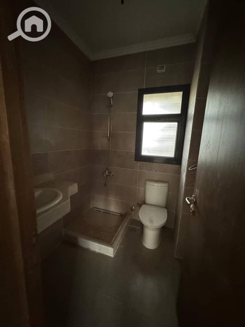 7 441ad8b0-39fb-49d2-ac2d-9b5a4138c9a2. jpg