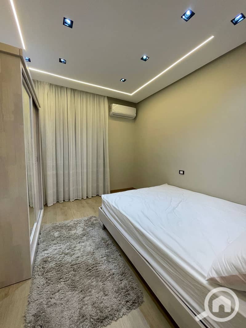 3 72c2ea25-0ff4-4467-b208-d886079d7352. jpg