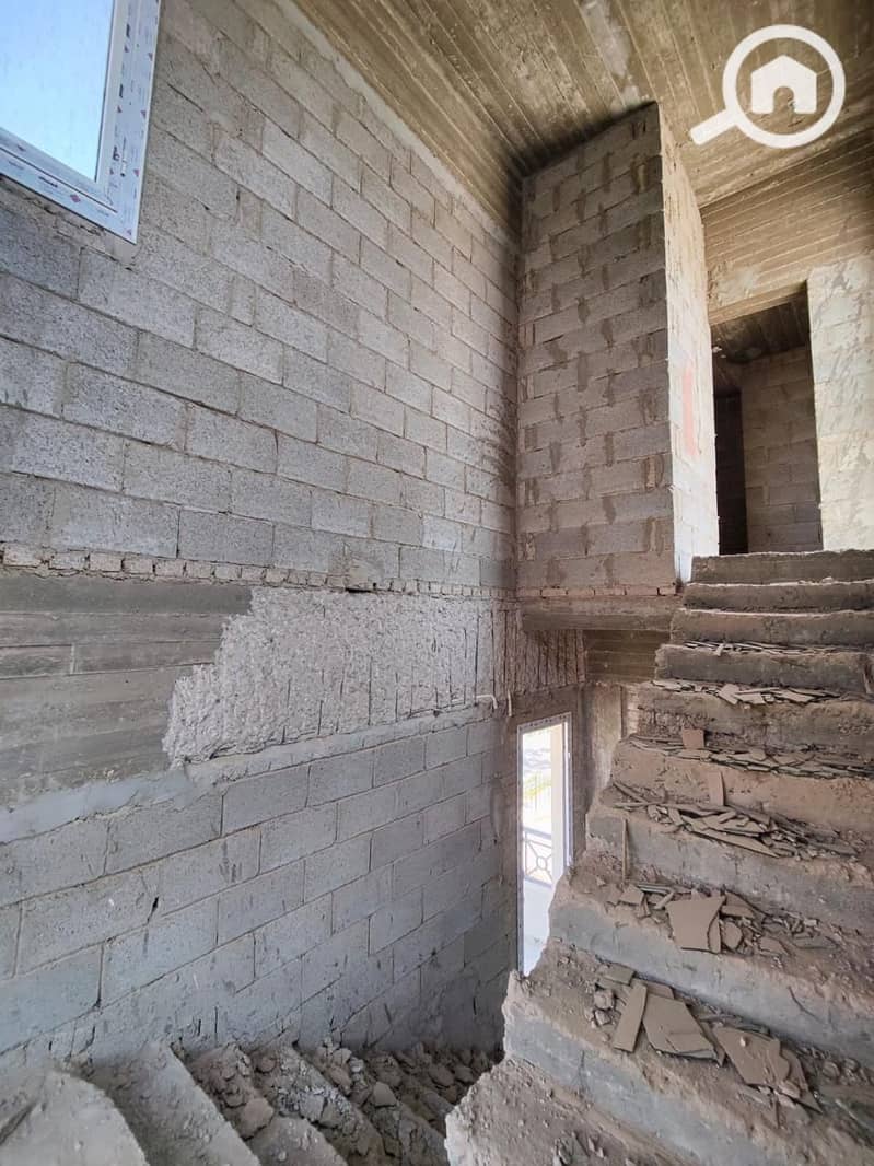 5 WhatsApp Image 2025-12-17 at 7.15. 53 PM. jpeg