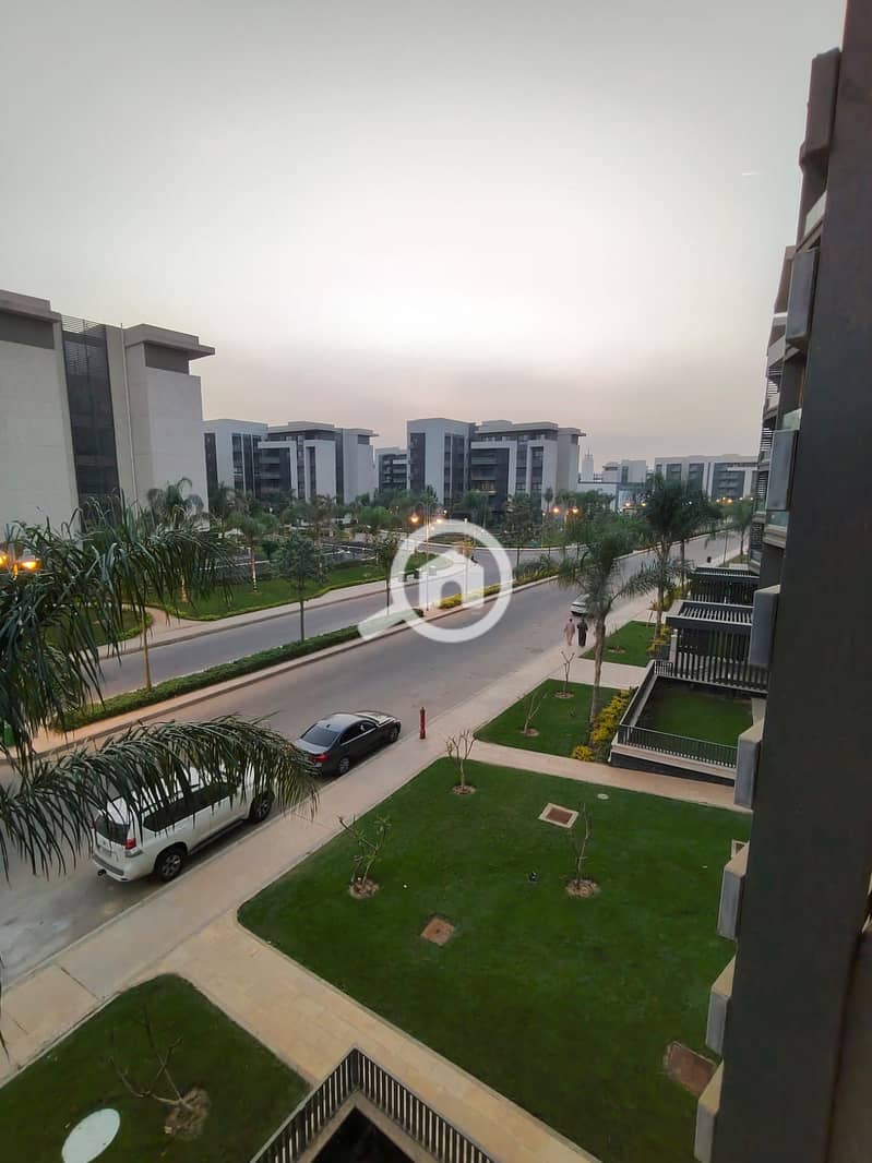 4 WhatsApp Image 2025-12-23 at 11.43. 22 (7). jpeg