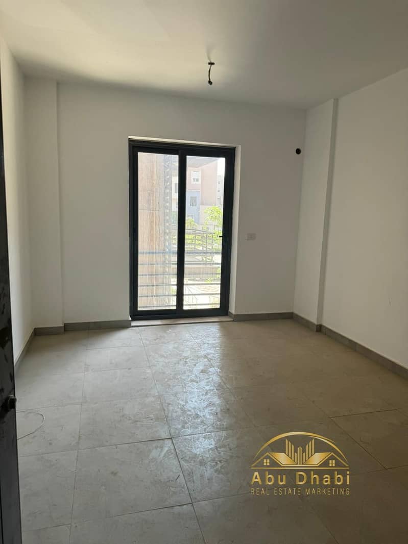 2 4c703668-80ee-4e82-9e1d-8038e6871587. jpg