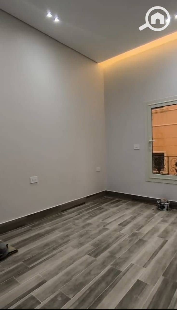 2 dedd94b0-9927-4d5e-b953-345d89baaf8b. jpeg