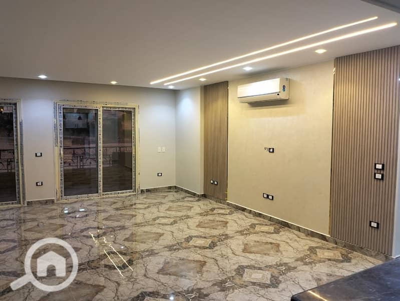 3 b95de1a3-6c35-4360-82c4-b52b6c2dbe49. jpg