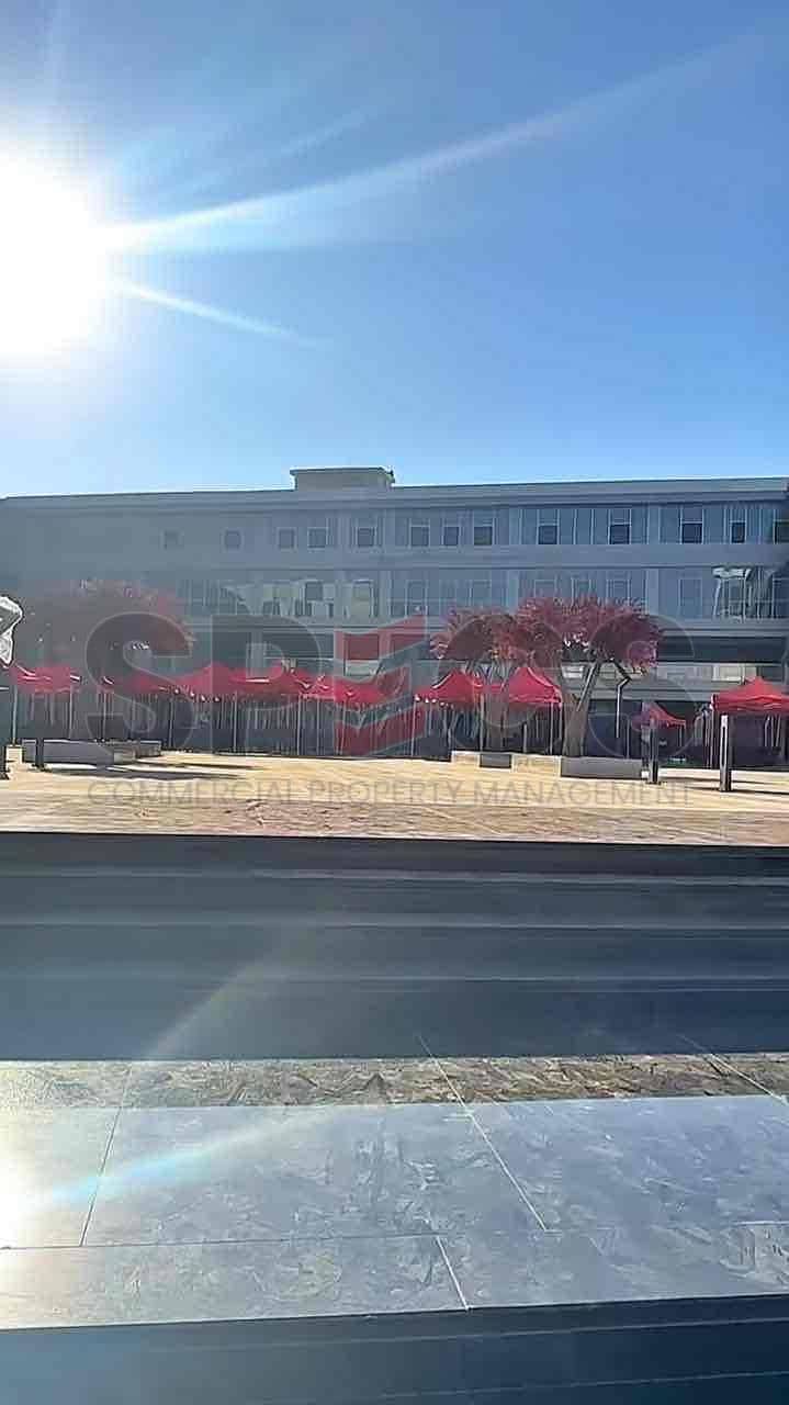 2 b3ab31d6-edb0-41a1-88c3-7d6751be96fe. jpg