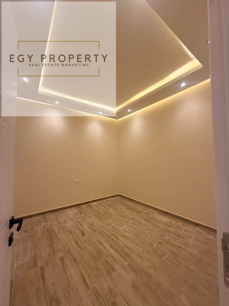 6 b55465aa-4878-4c86-b465-f87bcdfb5f77. jpg