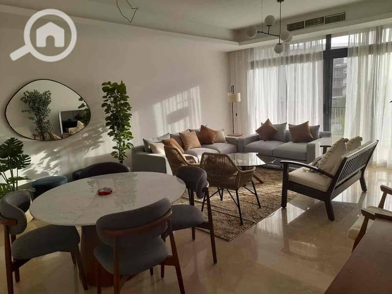 2 9e298fbc-e951-461d-9c5c-845fcb6d24e2. jpg