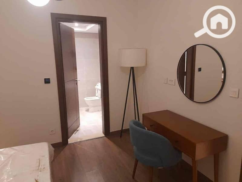 9 cb7a3a6f-bdda-481b-a33d-d365b5464e82. jpg