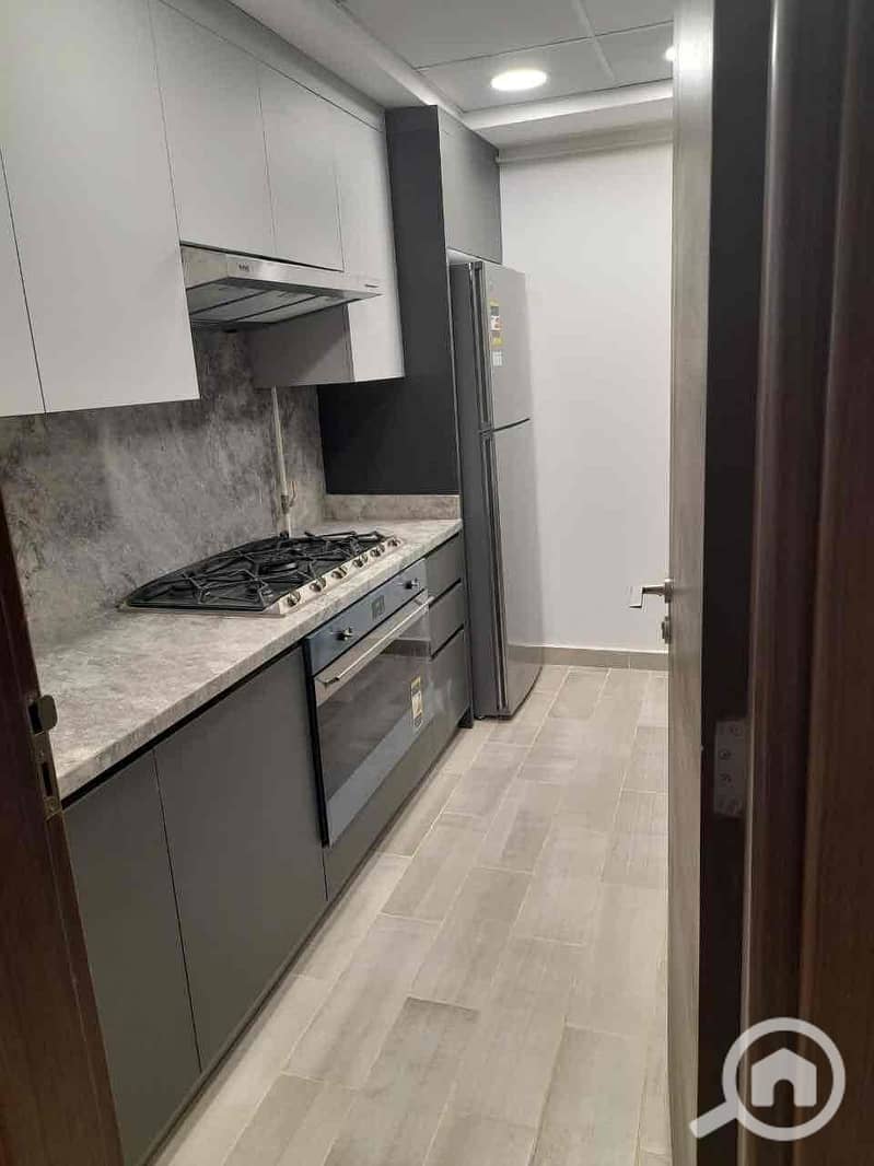 11 215c5d9a-333c-49a7-a3ec-23e19e4fd3f6. jpg