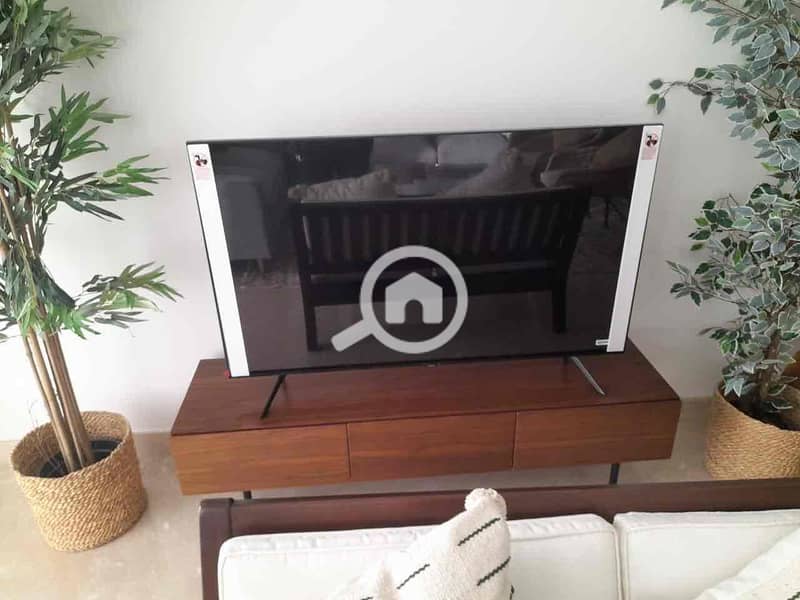 12 4c04789e-e5f5-4b69-b49b-e8380c3e9f2b. jpg