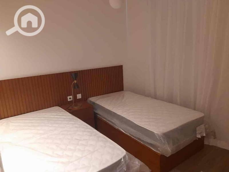 14 2c13cf0a-4eb8-4e31-9d21-df9c73c09fd8. jpg