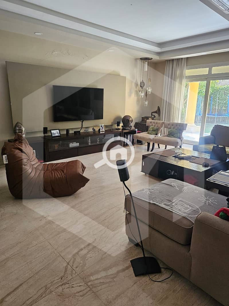 4 Royal Meadows 4. jpg