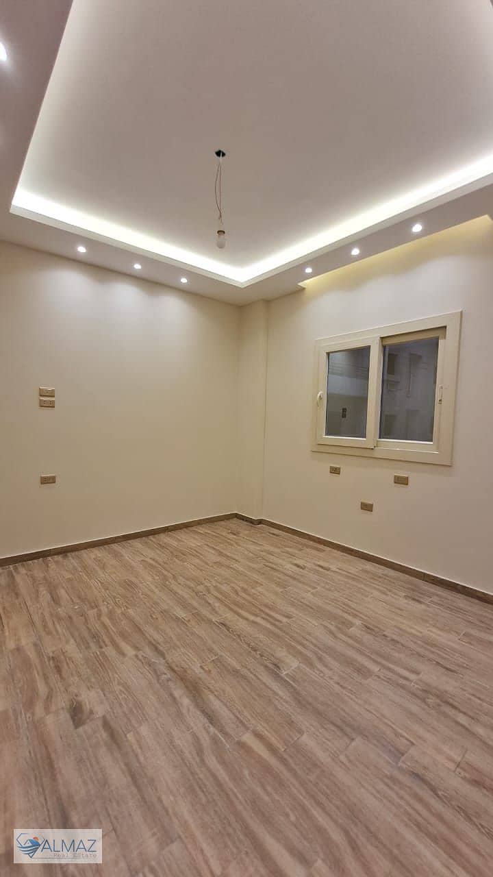 4 WhatsApp Image 2025-12-23 at 11.26. 37 AM (2). jpeg