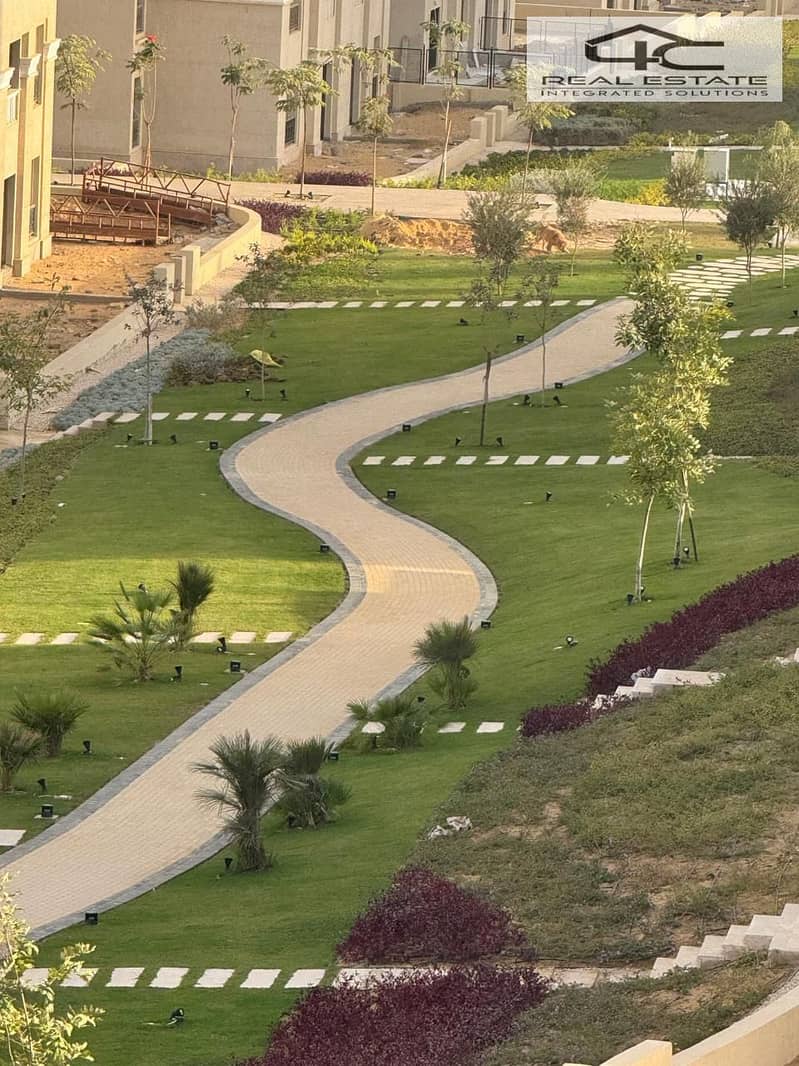 4 WhatsApp Image 2025-12-18 at 13.09. 08. jpeg