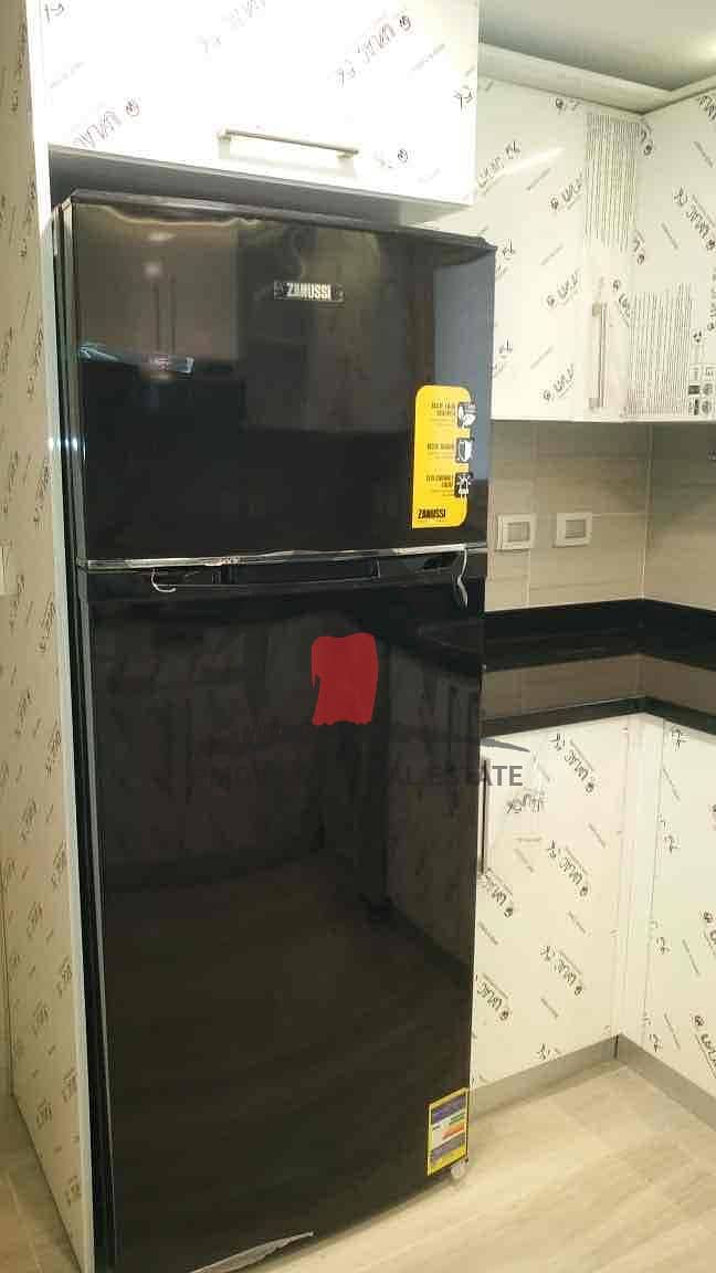 4 a2d87541-da09-4f64-8ed1-b3f8074d543d. jpg