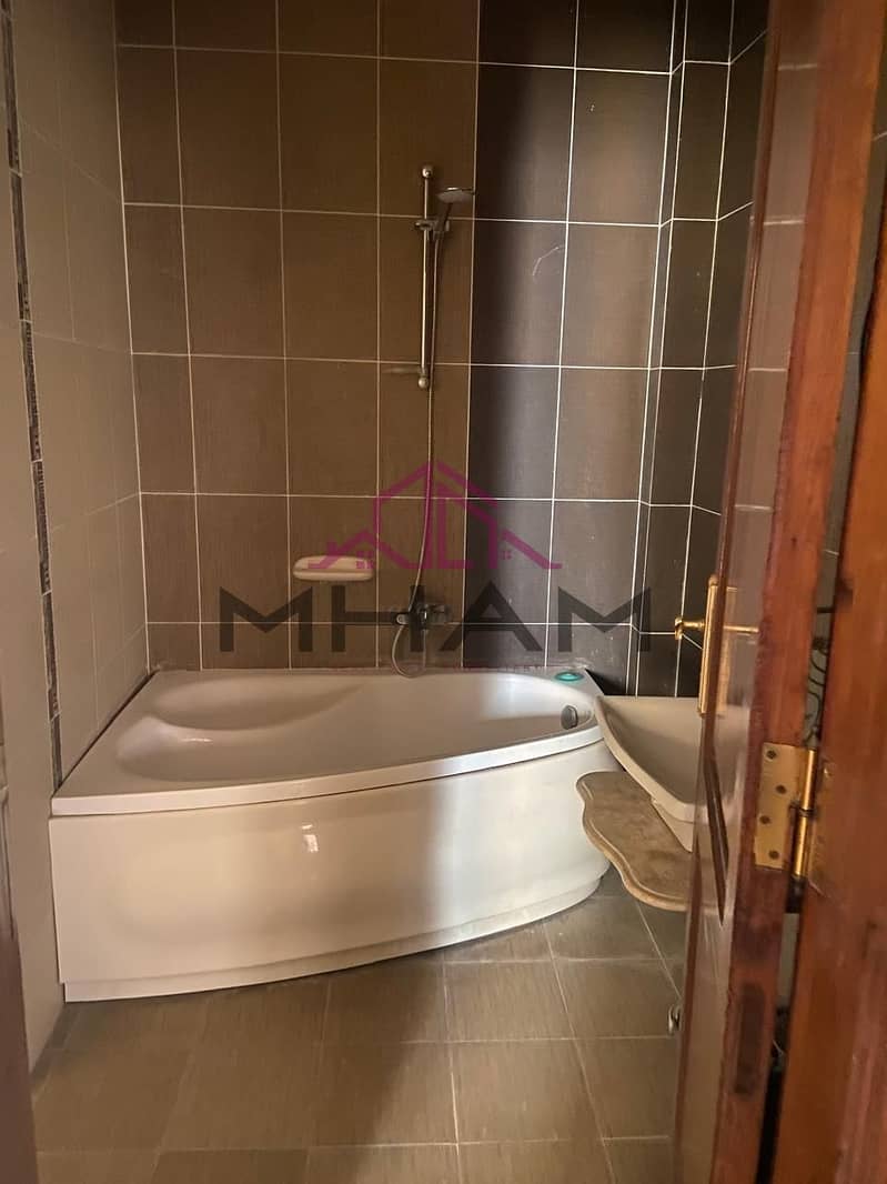 22 5929062998079114528. jpg