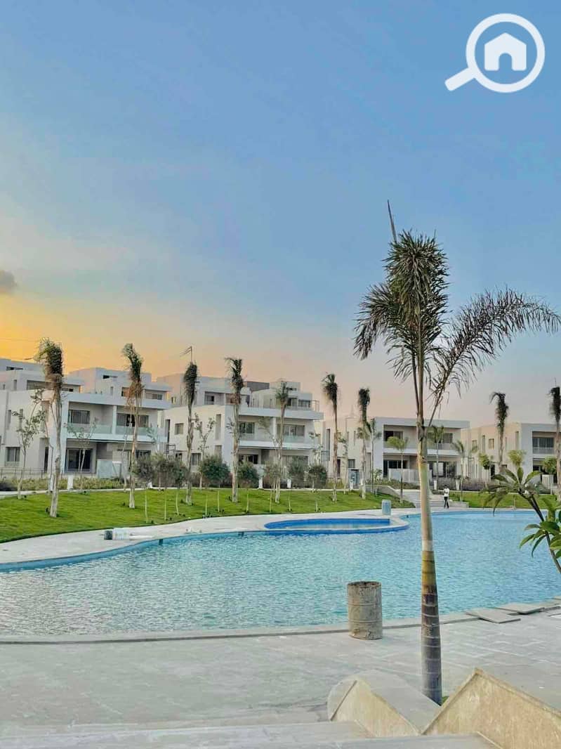 4 c25e20fd-18ca-41d7-98df-57fcdcb23170. jpg