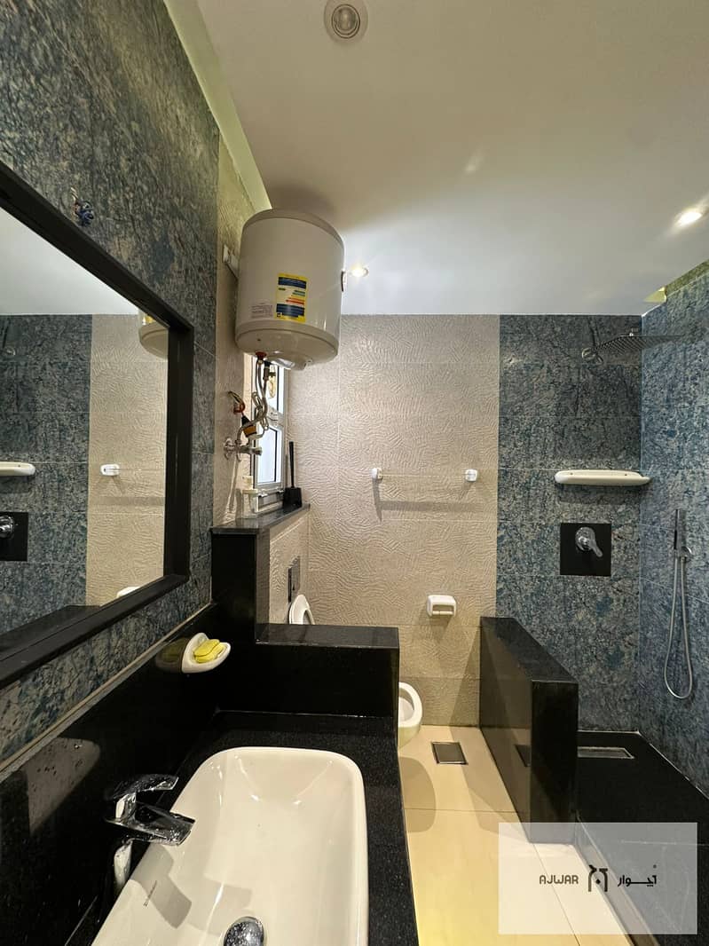 7 572b64a9-6f74-42c6-bedd-9d0f88396968. jpg