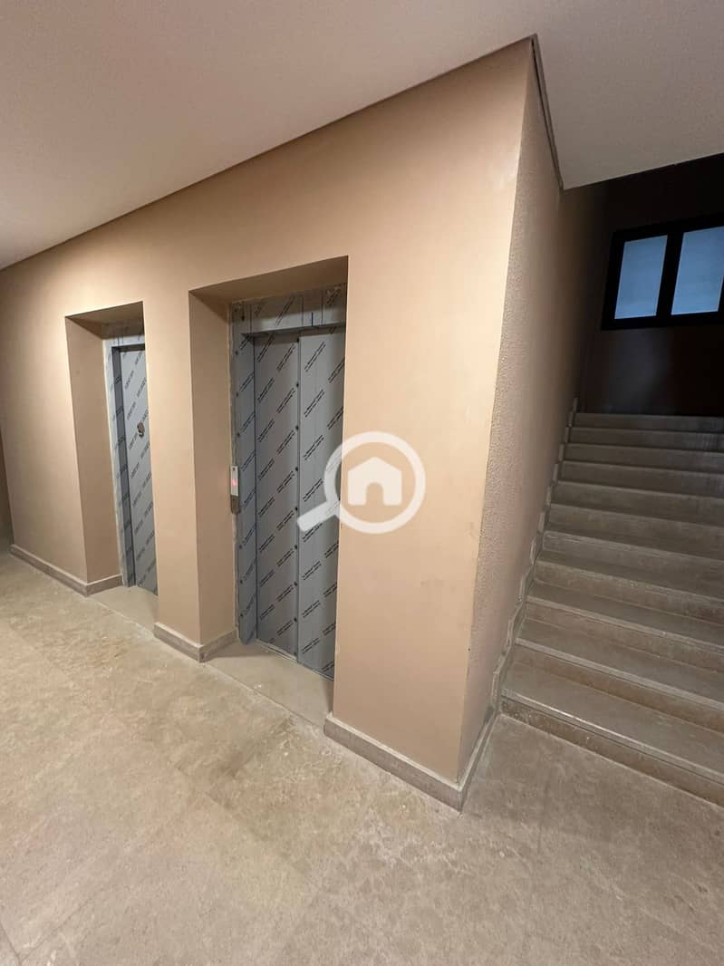 4 WhatsApp Image 2025-02-19 at 12.43. 42_5573fe5d. jpg