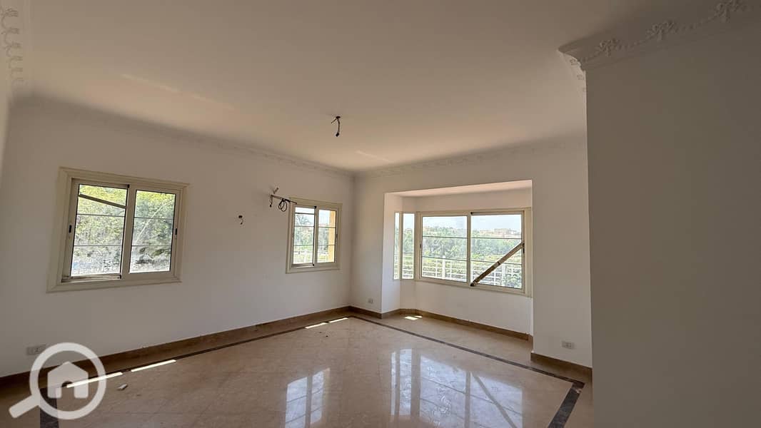 24 d4085c7a-7ebf-432f-95d5-18581143f02d. jpeg