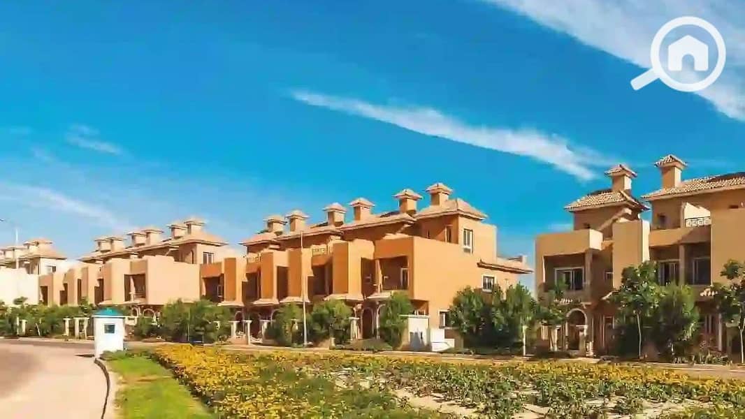 4 30c01_af381_nyoum october - نيوم اكتوبر. jpg