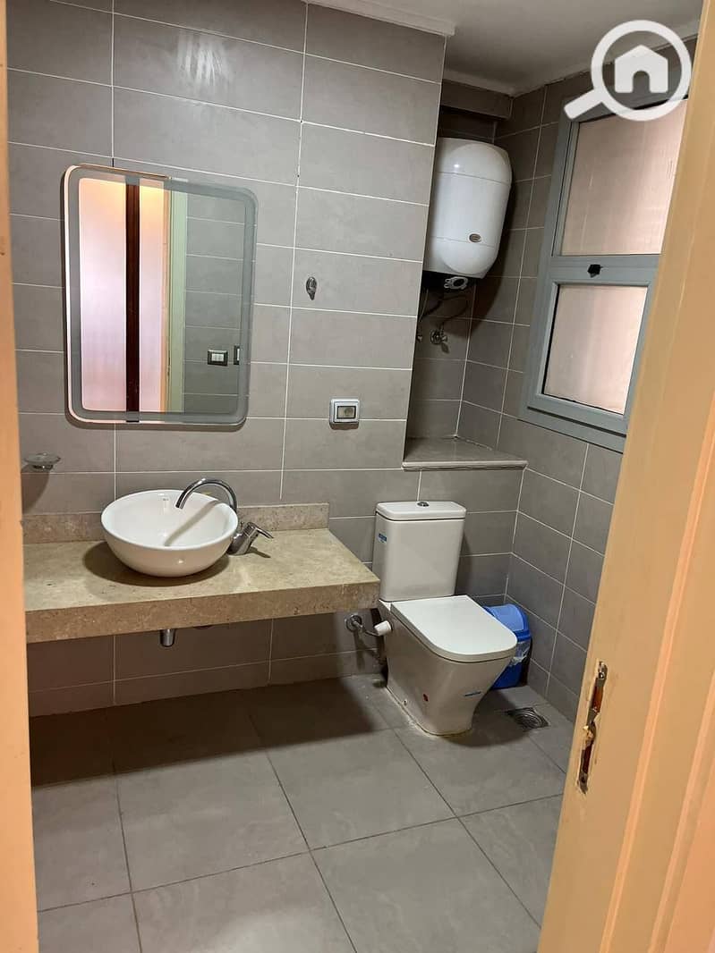 8 481246987_122201836832084594_5936437081304096318_n. jpg