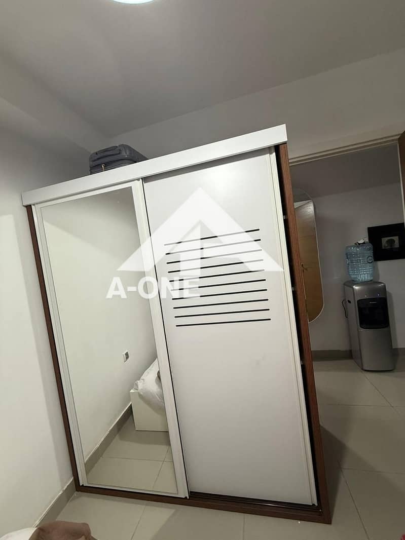 4 edb48c07-ce92-434a-b482-0fa26f70e6e0. jpg