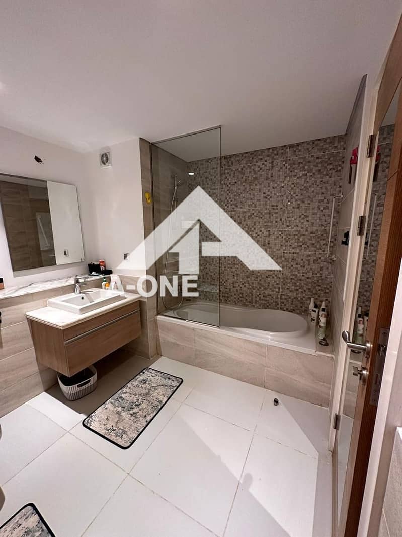 8 8f95ea33-dd65-49ec-9997-39cf6e88a15e. jpg