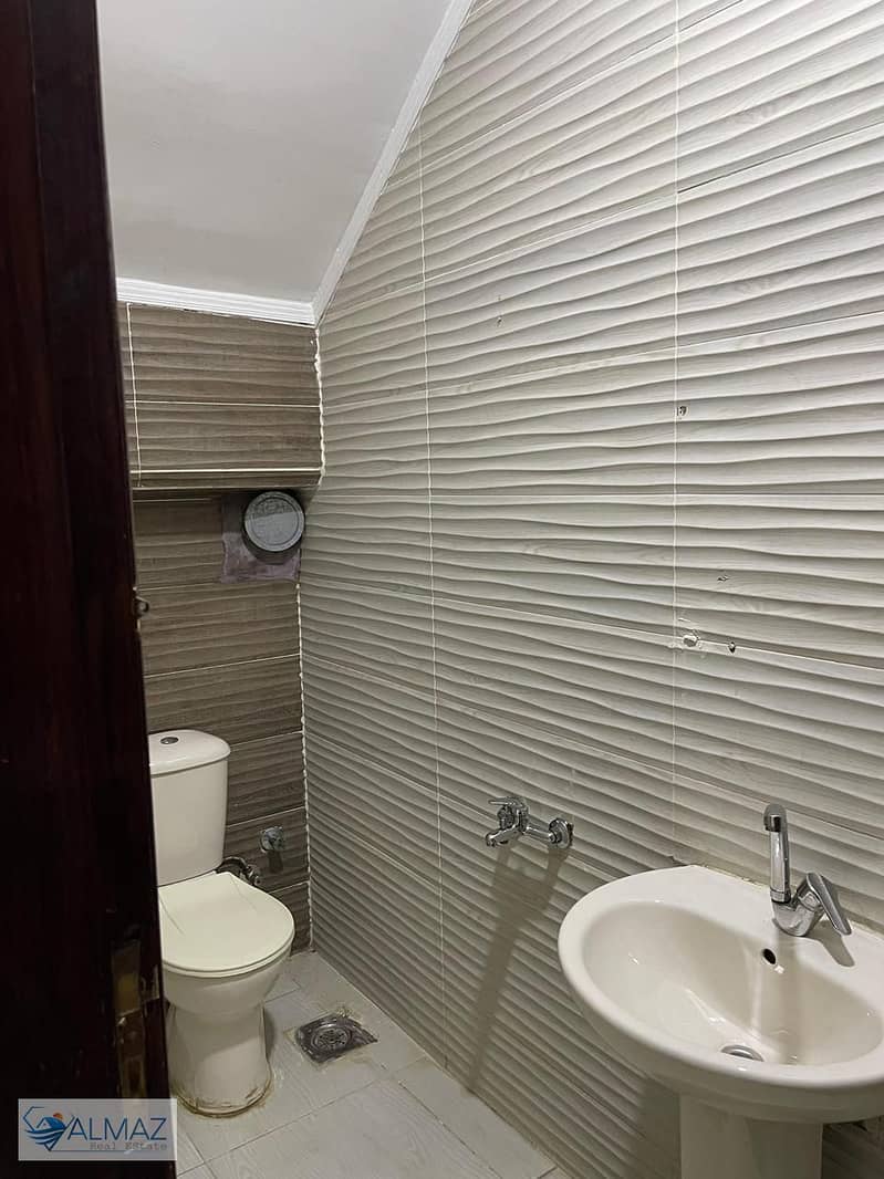 18 WhatsApp Image 2025-12-23 at 12.35. 09 PM (1). jpeg