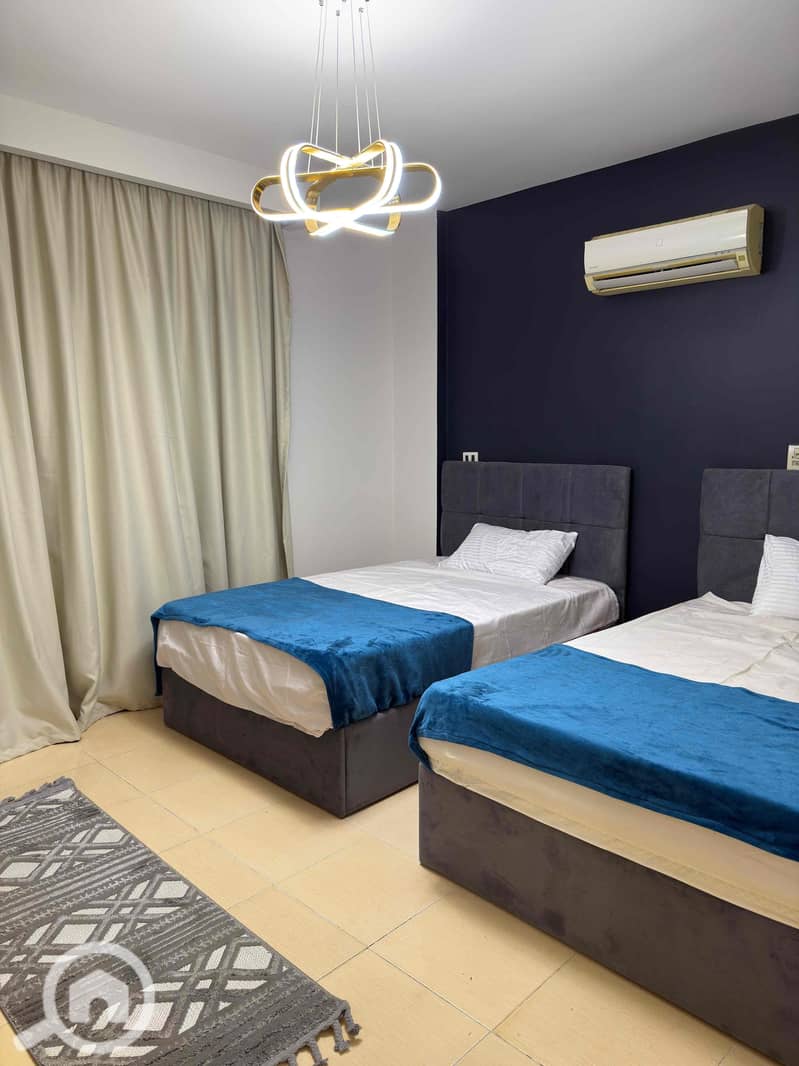 11 cc917dbd-77c4-4538-ad32-916c8b42caea. jpg