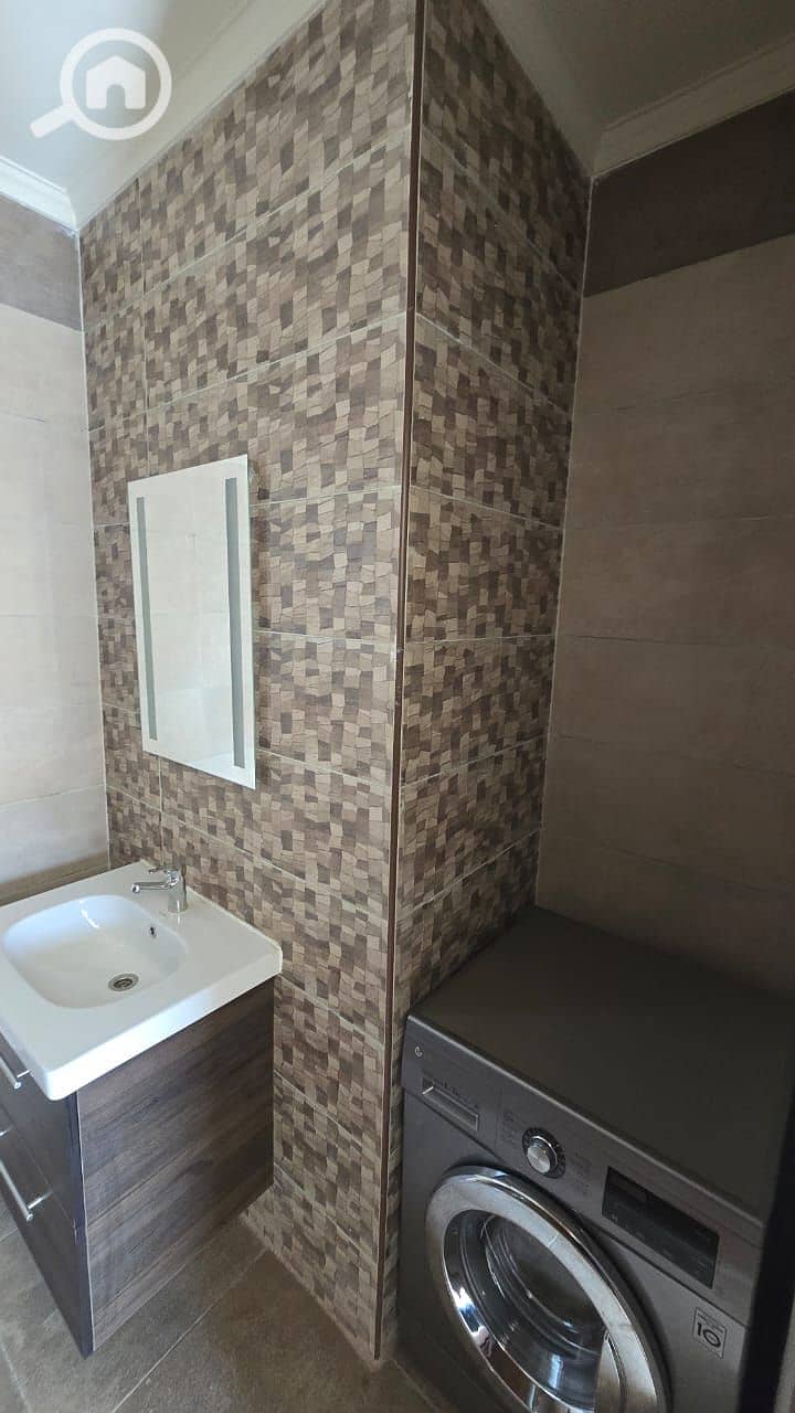 5 WhatsApp Image 2025-12-22 at 1.14. 54 PM. jpeg