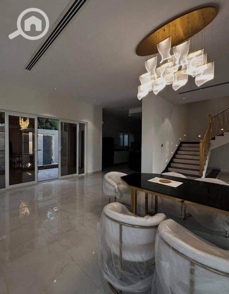 5 555555555555555555. jpg