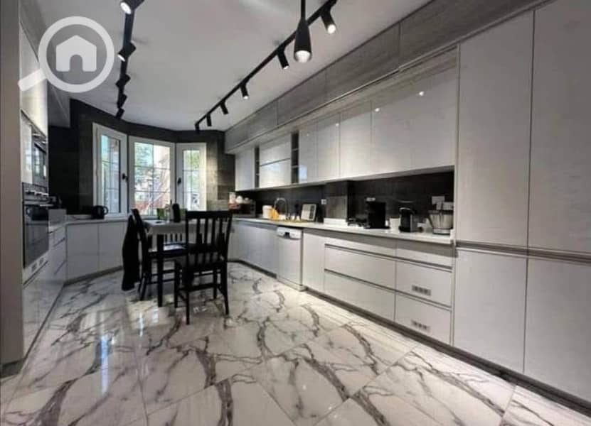 10 77777777777777777777. jpg