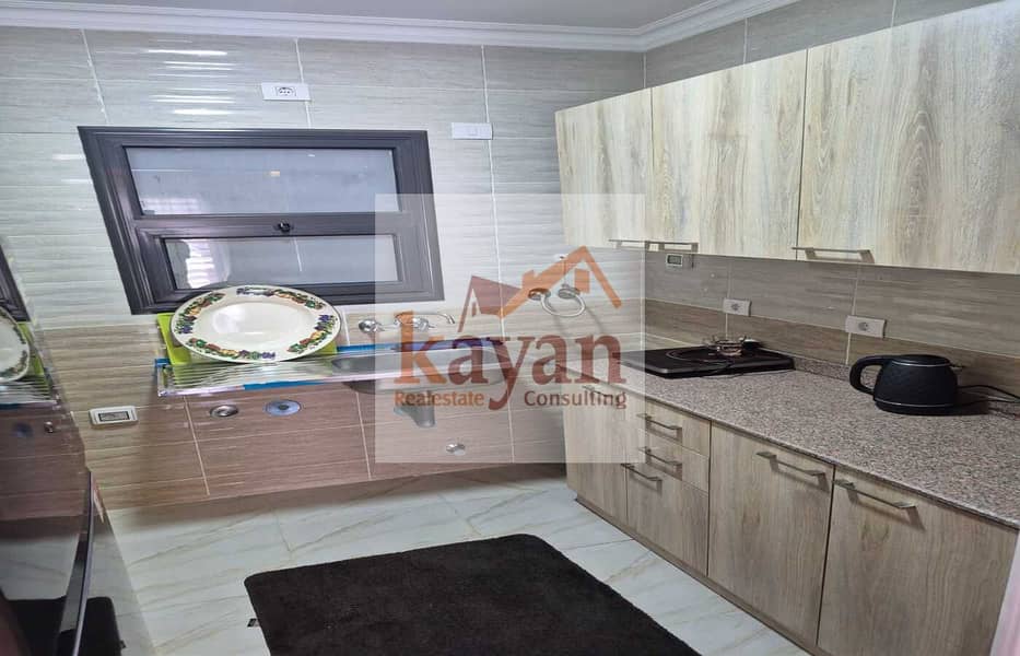 7 b69e52b3-4f5d-42a3-905a-8774db7e080a. jpg