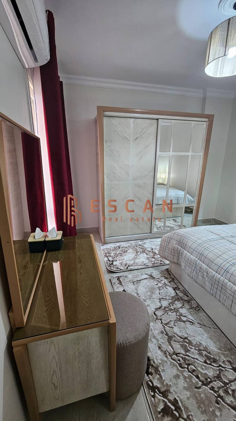 10 46df83f2-0800-442e-bb0d-15985deb19e3. jpg