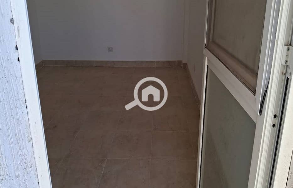 7 54f87dfc-1f6e-4df5-81b8-9b43fc4af6c3. jpg