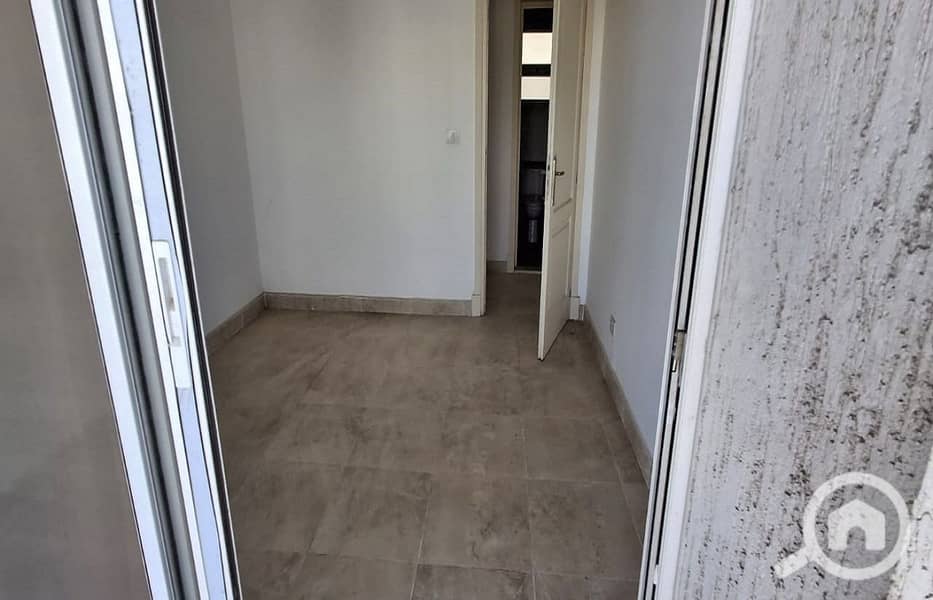 11 a4e5807b-ffd6-46e0-8d15-787ef5d4c5d7. jpg