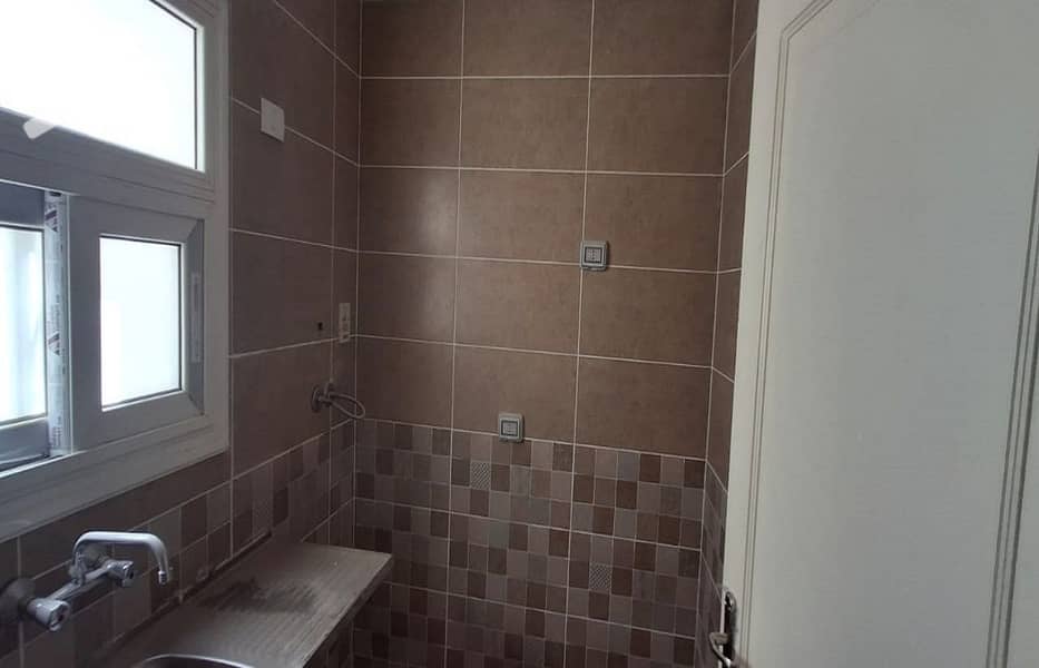 18 0962eb49-bfe3-47ae-b326-36e9b774d537. jpg