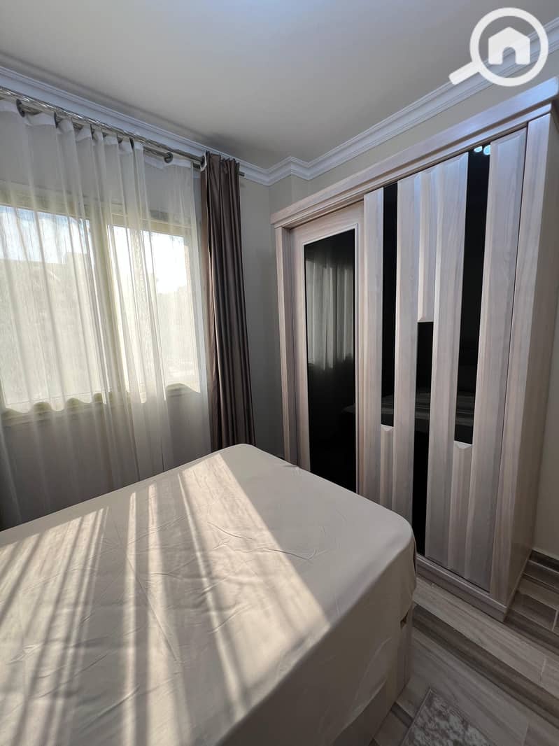 8 d6069c8a-7c2c-44fe-83e6-d2da8ea94702. jpeg