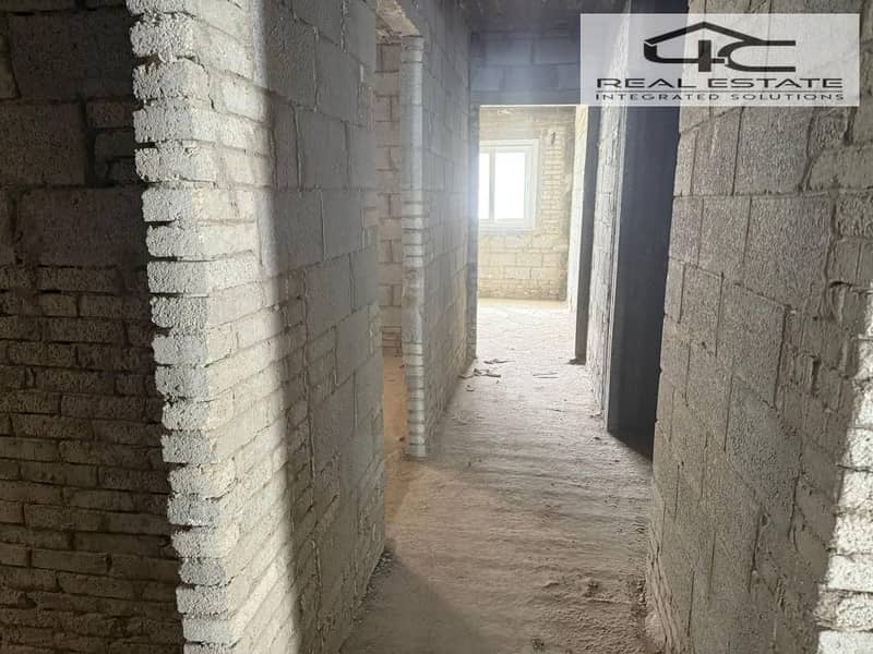 10 WhatsApp Image 2025-12-22 at 21.00. 43 (1). jpeg