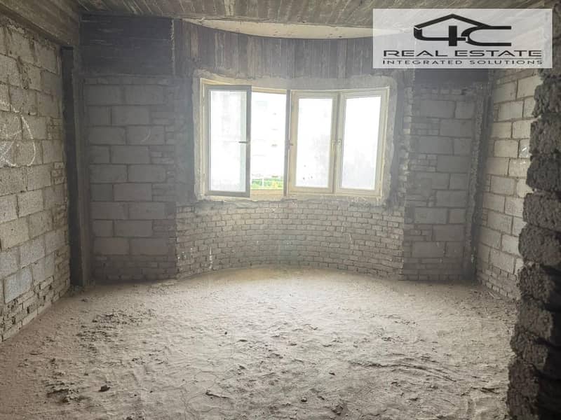 12 WhatsApp Image 2025-12-22 at 21.00. 43. jpeg