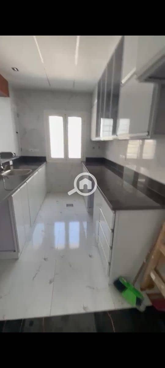 7 4d0537e5-cab8-4894-a120-bc0ecaf4d90e. jpg