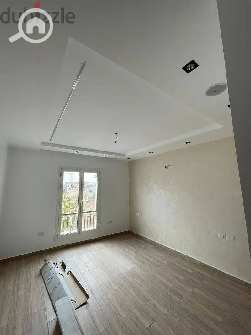 12 8762b430-f092-4ac7-9e1d-2cc2f0f17489. jpg